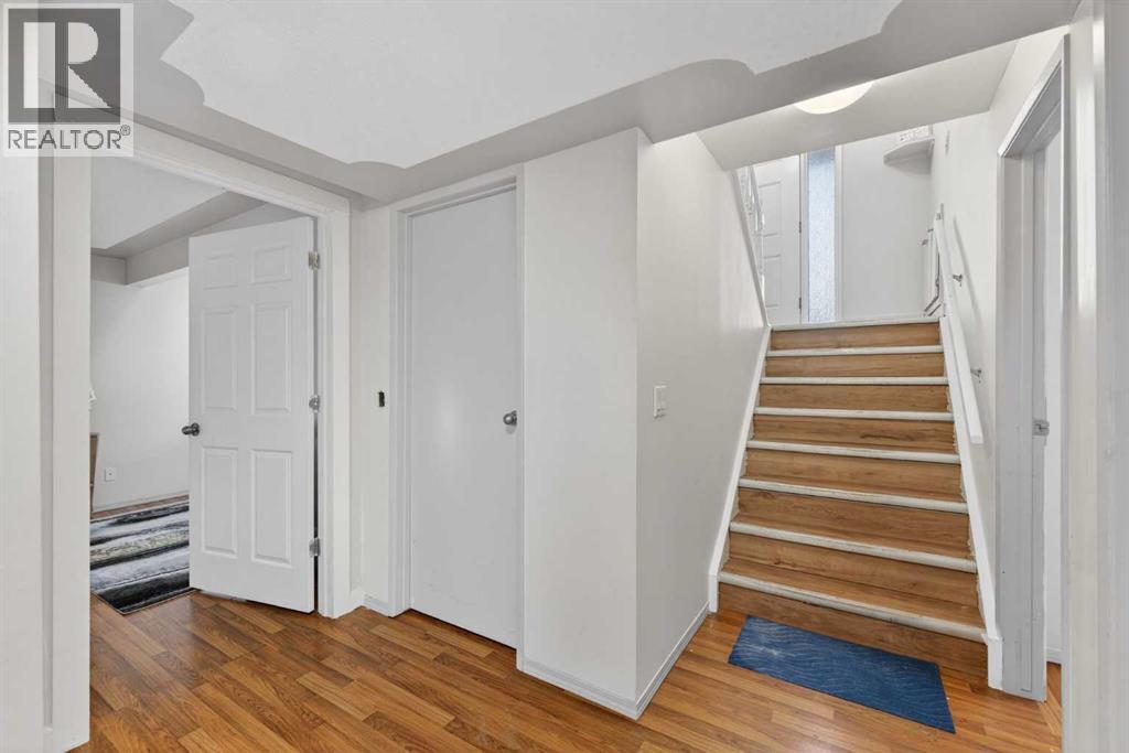 Single Family House Bi-level for Sale in  Pinepoint Drive NE Pineridge Calgary 