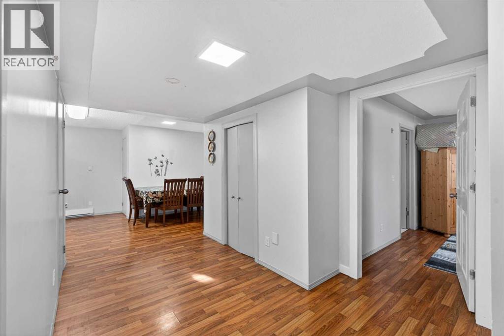 Single Family House Bi-level for Sale in  Pinepoint Drive NE Pineridge Calgary 