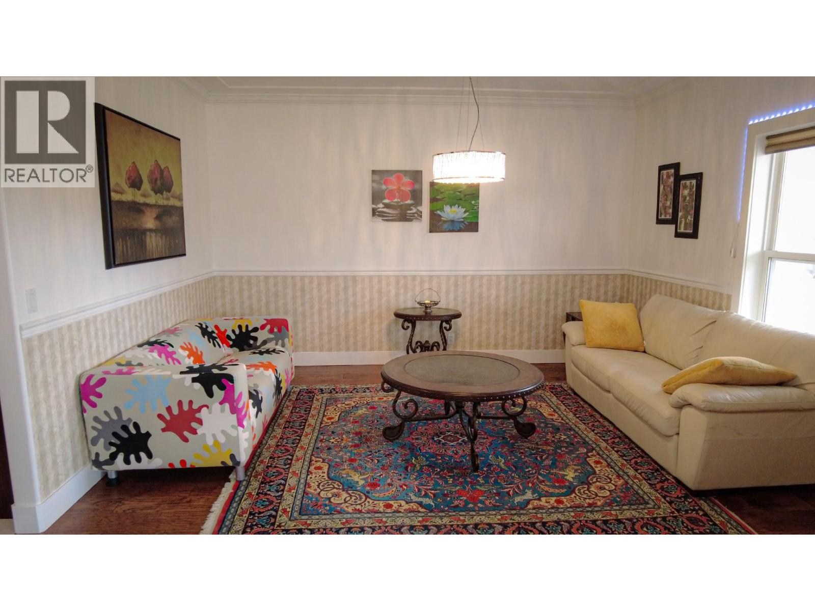 670 Cameron Avenue, Grand Forks