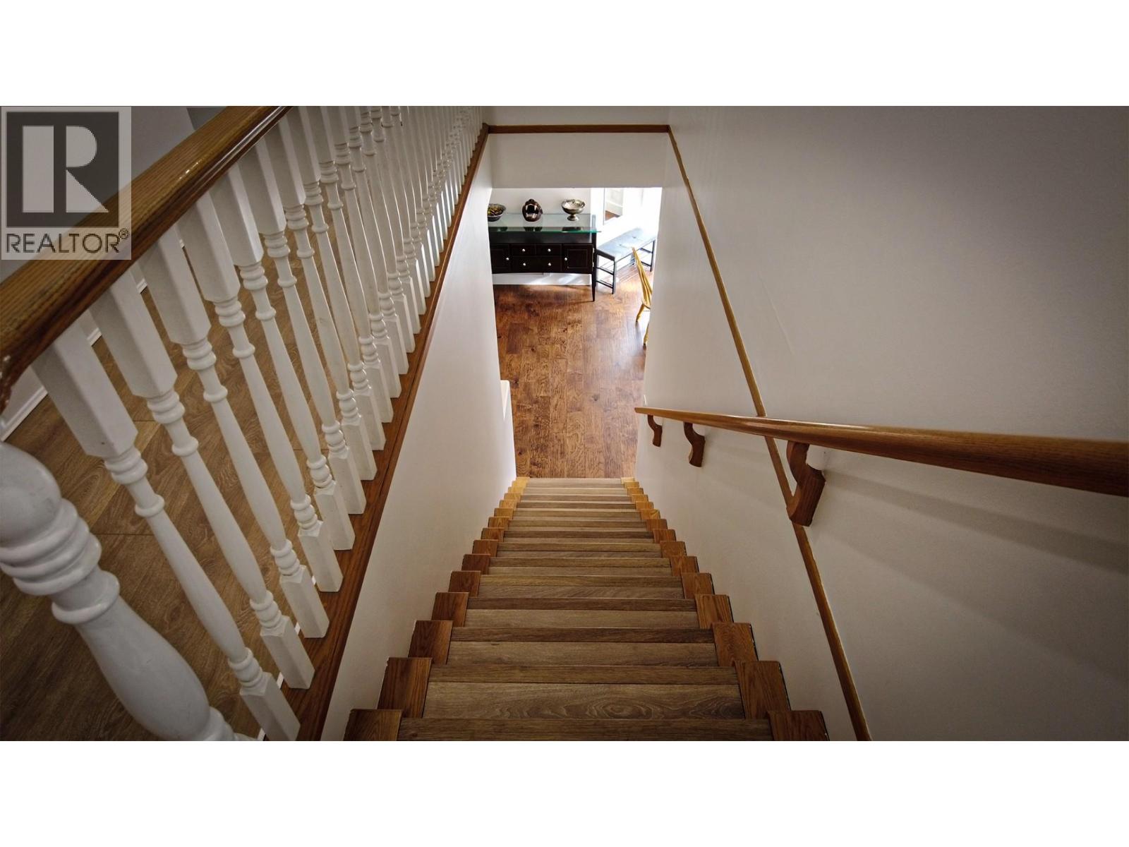 670 Cameron Avenue, Grand Forks