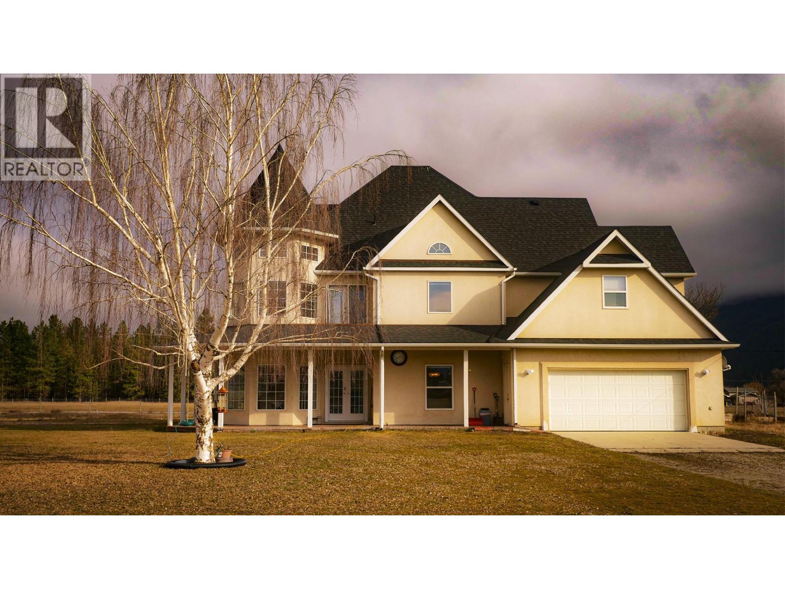 670 Cameron Avenue, Grand Forks