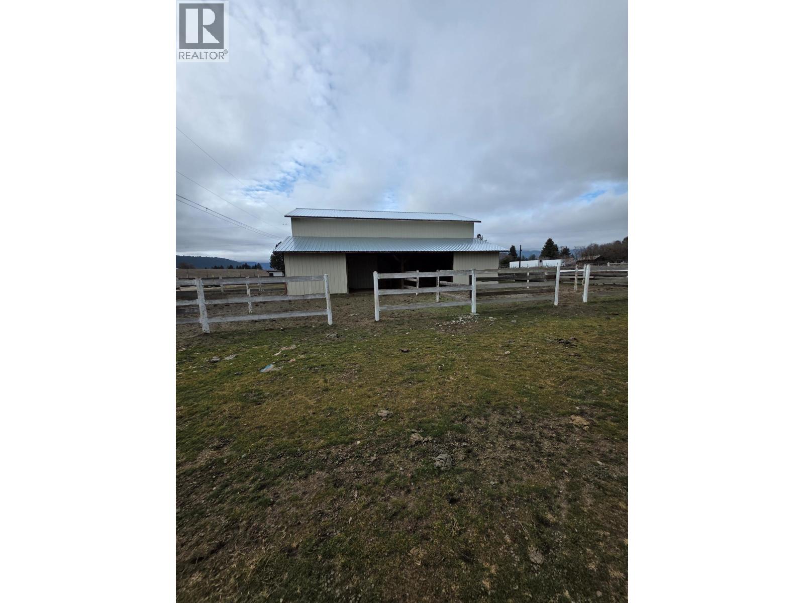 670 Cameron Avenue, Grand Forks