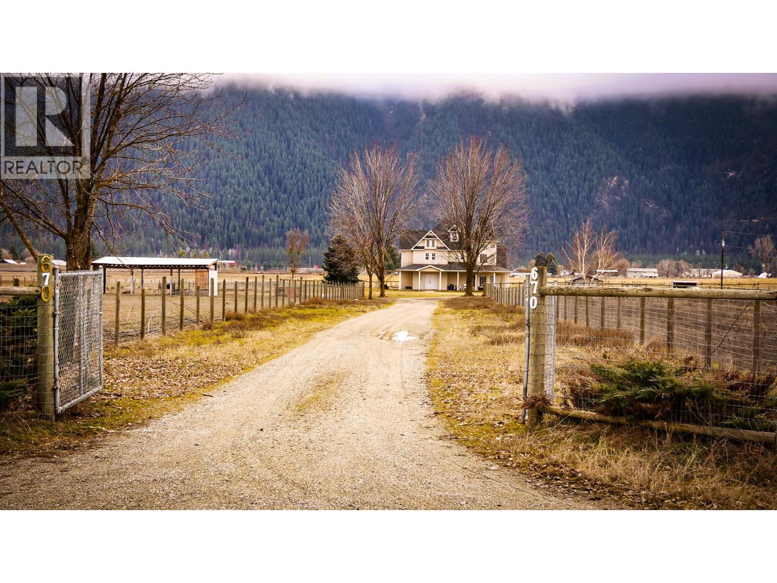 670 Cameron Avenue, Grand Forks