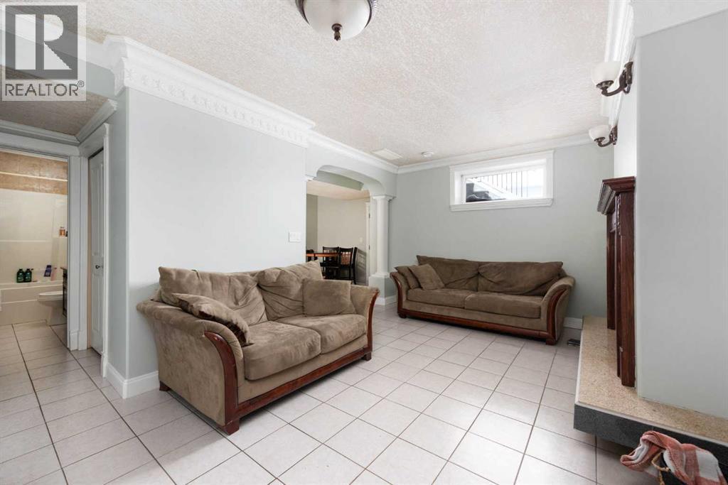 158 Pickles Crescent, Fort McMurray