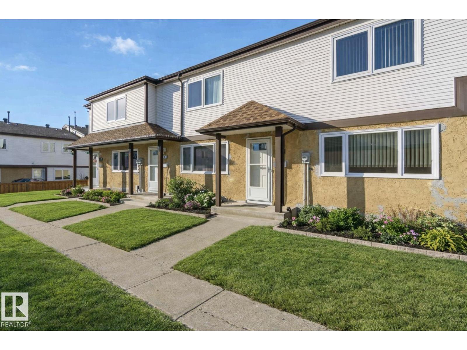 #8 14511 52 Street NW, Edmonton