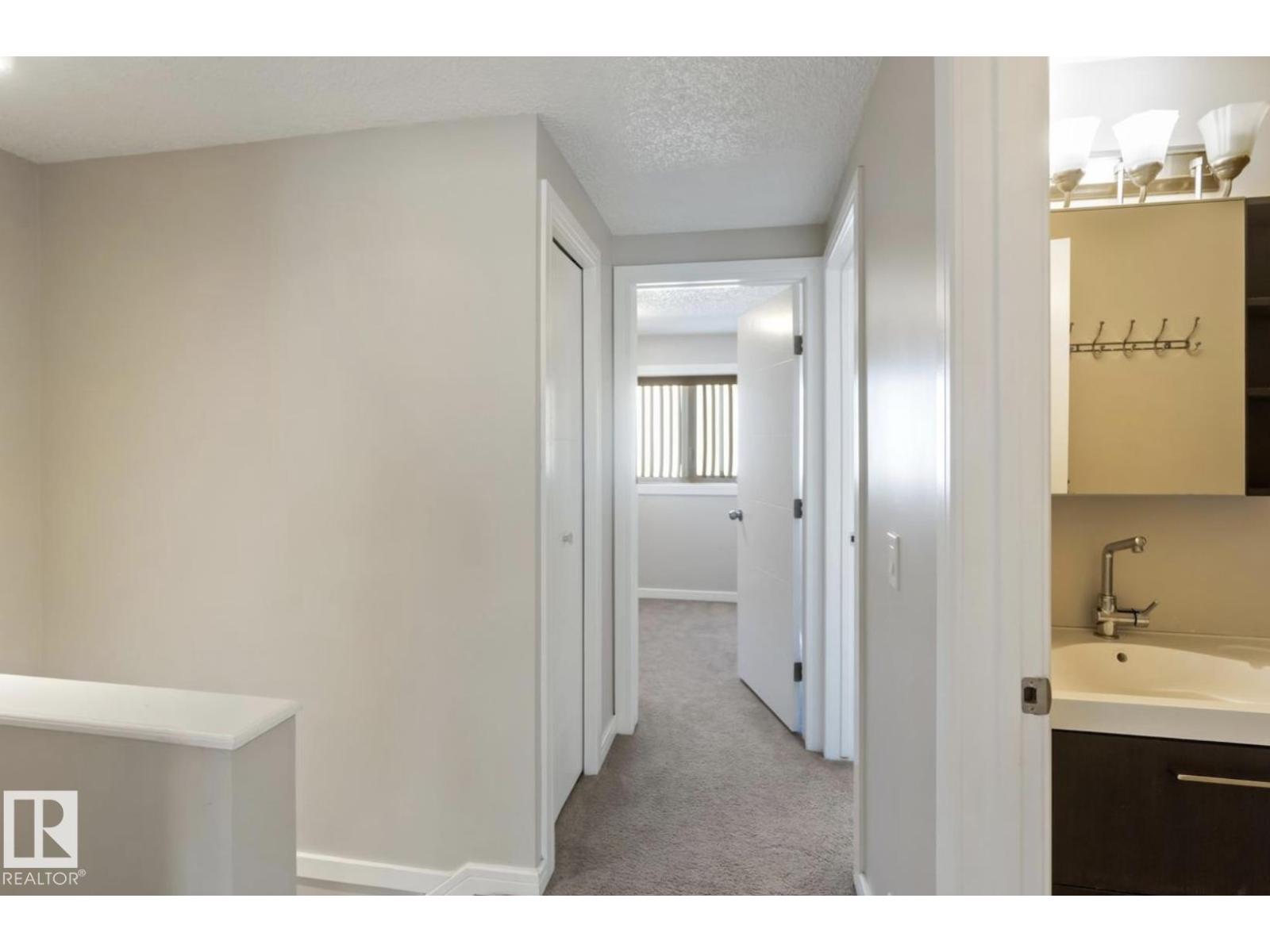 #8 14511 52 Street NW, Edmonton