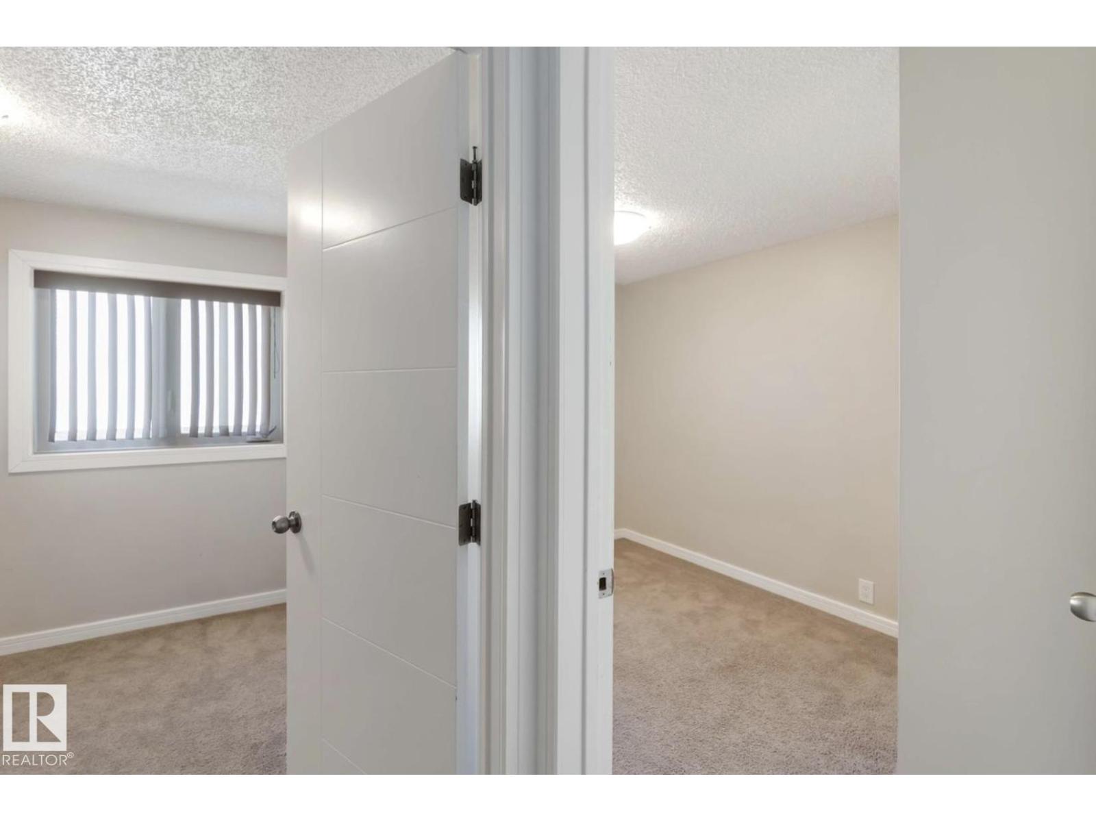 #8 14511 52 Street NW, Edmonton