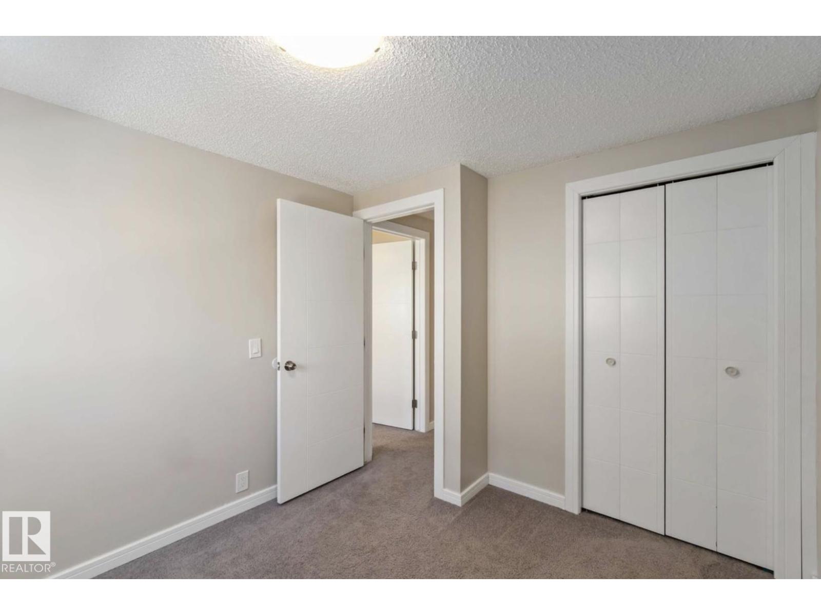 #8 14511 52 Street NW, Edmonton