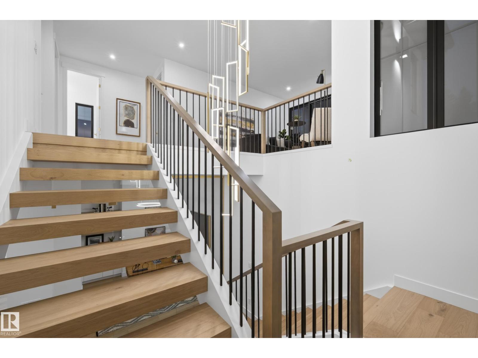 14320 MACKENZIE DR NW, Edmonton