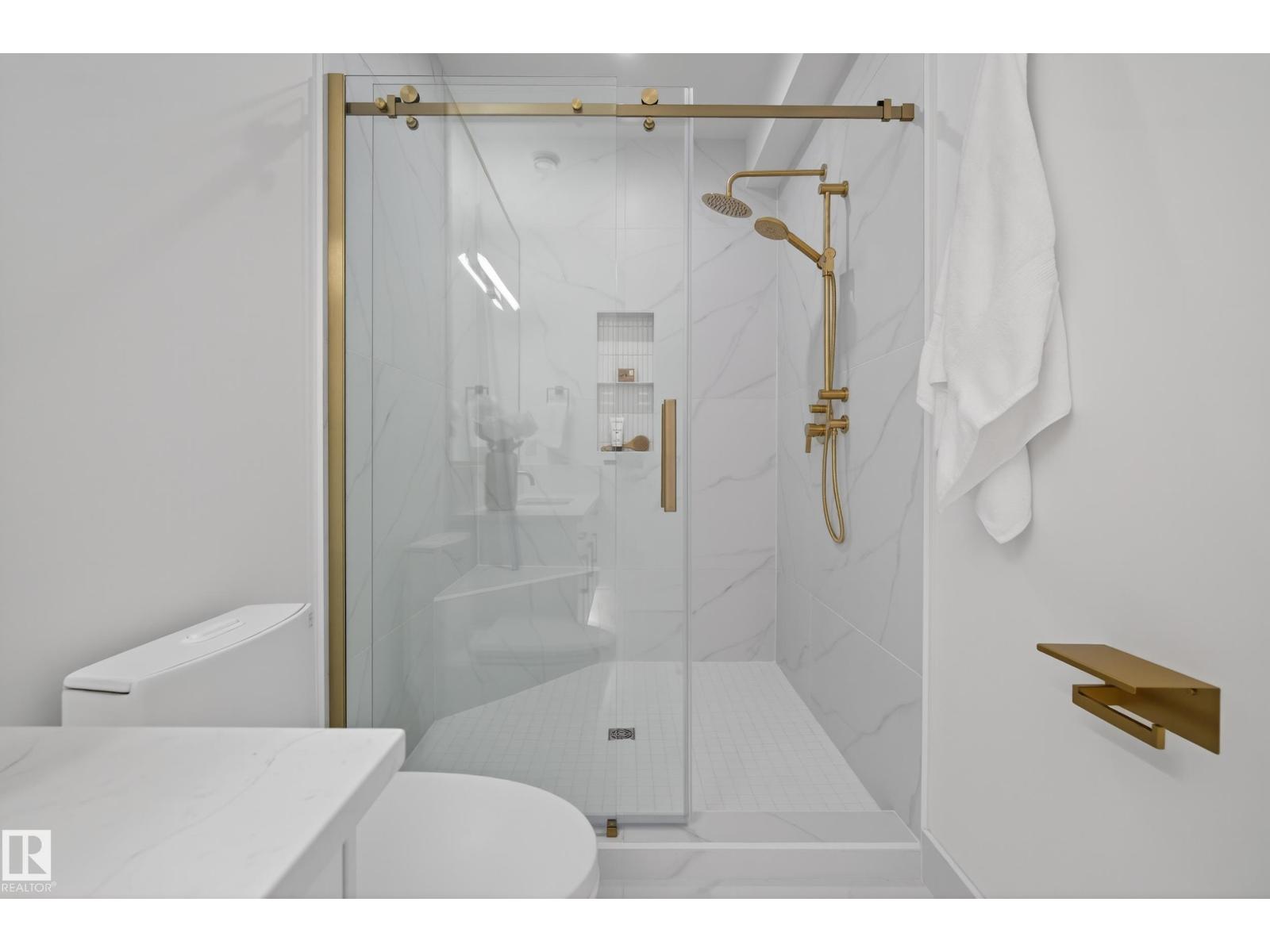 14320 MACKENZIE DR NW, Edmonton