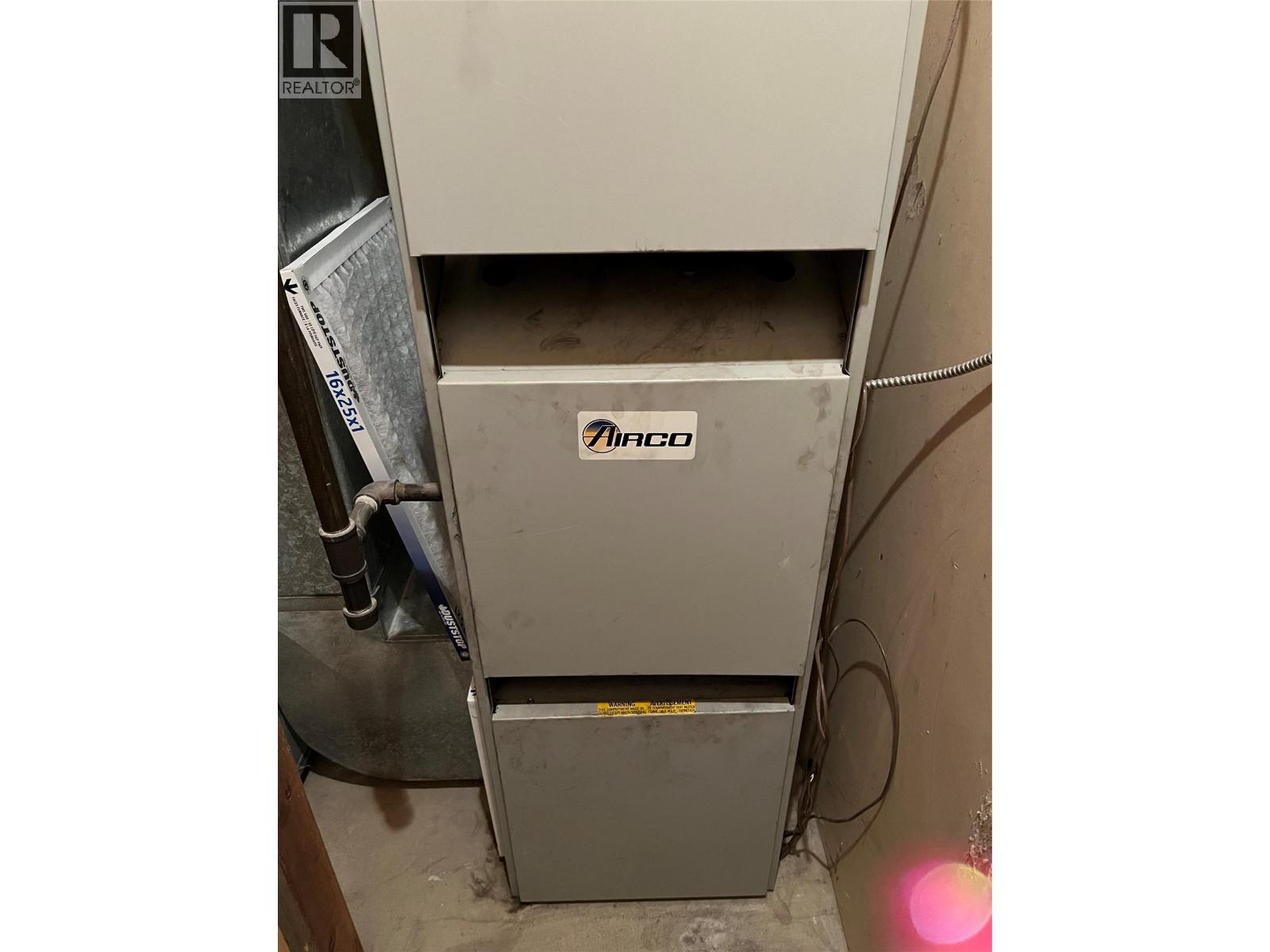 110 CEDAR Avenue, Fruitvale