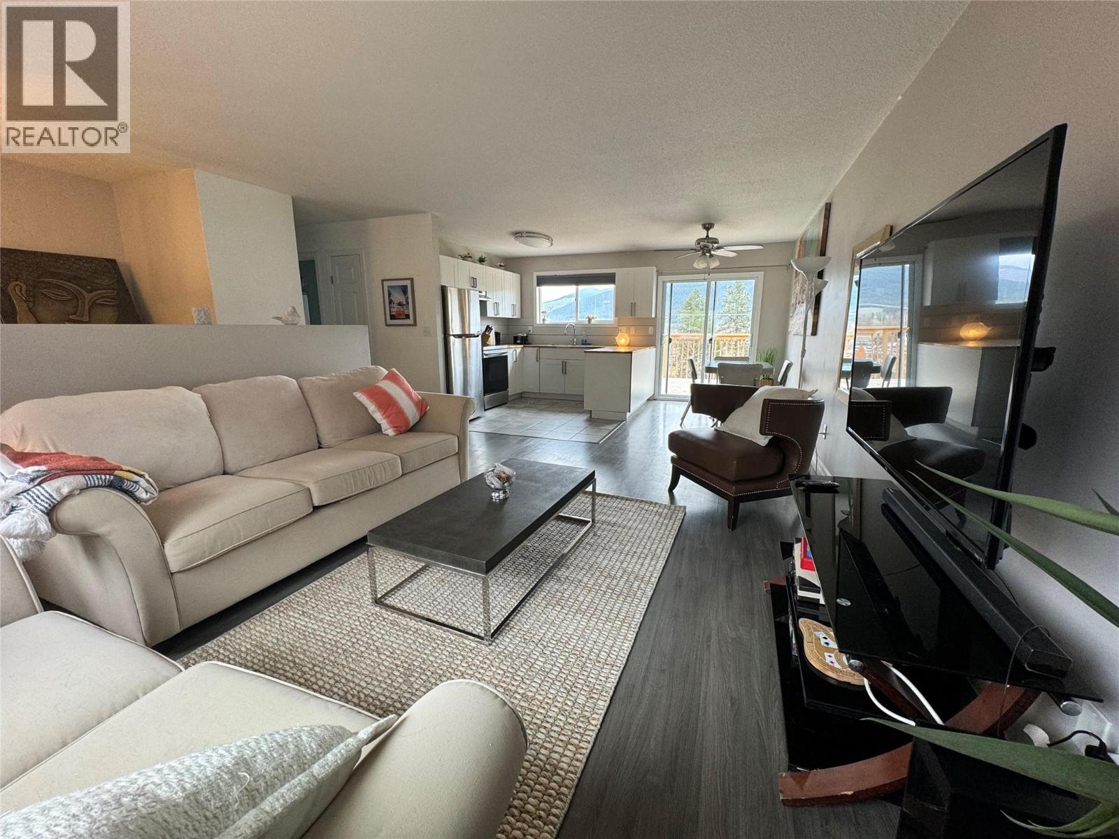 1885 Grandview Avenue - 6