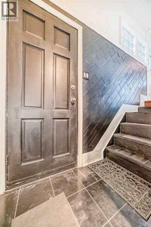 Single Family House for Sale in   Avenue NE Tuxedo Park Calgary 