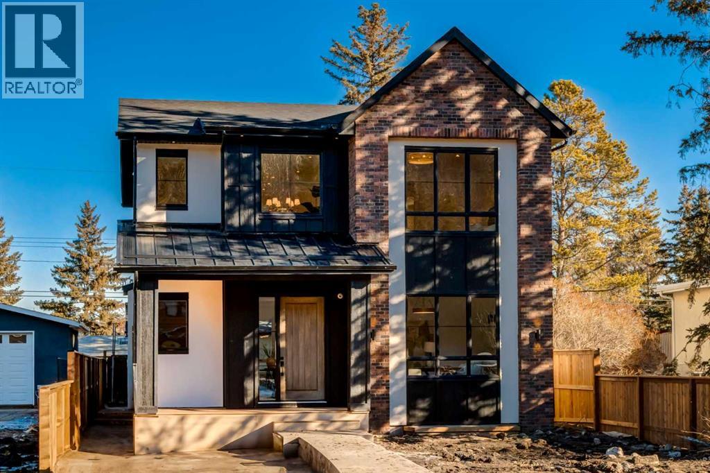 Single Family House for Sale in   Avenue NW Bowness Calgary 