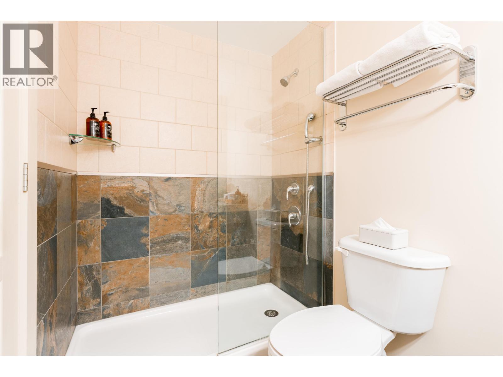 101 1490 HIGHWAY 99, Pemberton