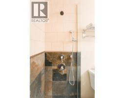 101 1490 Highway 99, Pemberton, BC V0N2L1 Photo 9