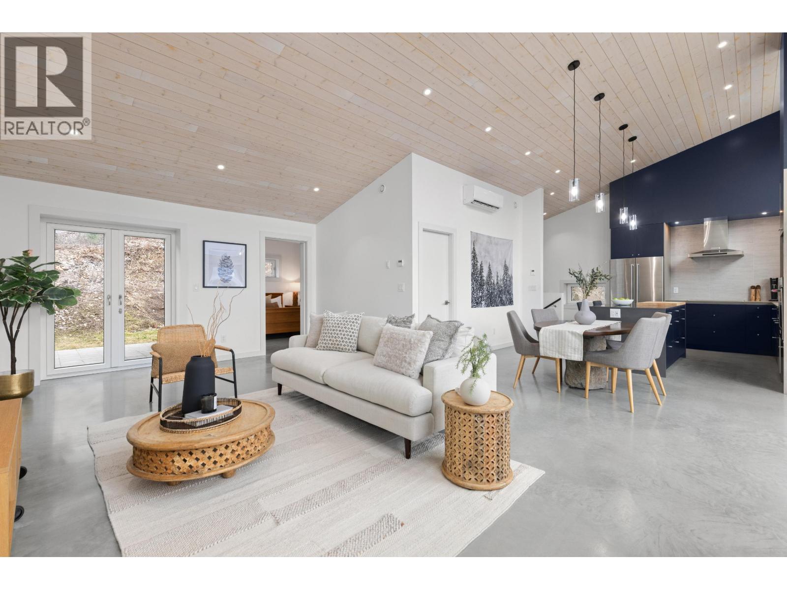 7666 CERULEAN DRIVE, Pemberton