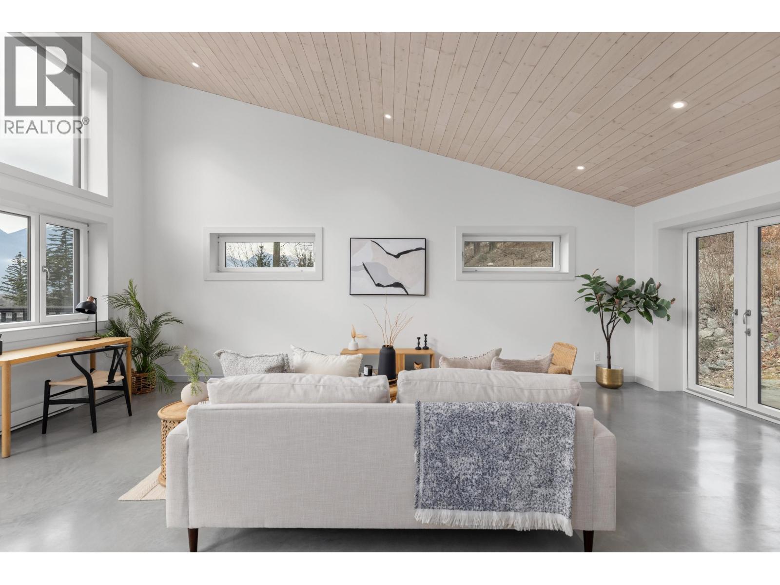 7666 CERULEAN DRIVE, Pemberton