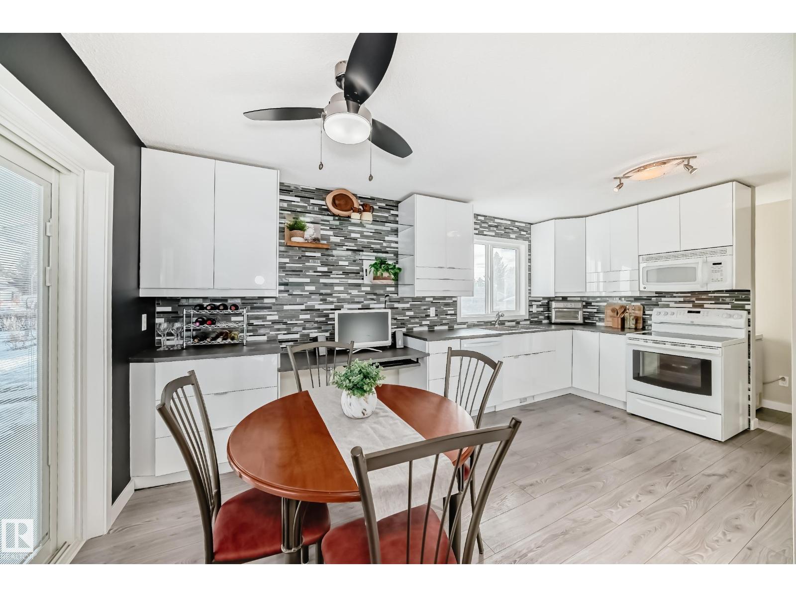 6111 18 AV NW NW, Edmonton