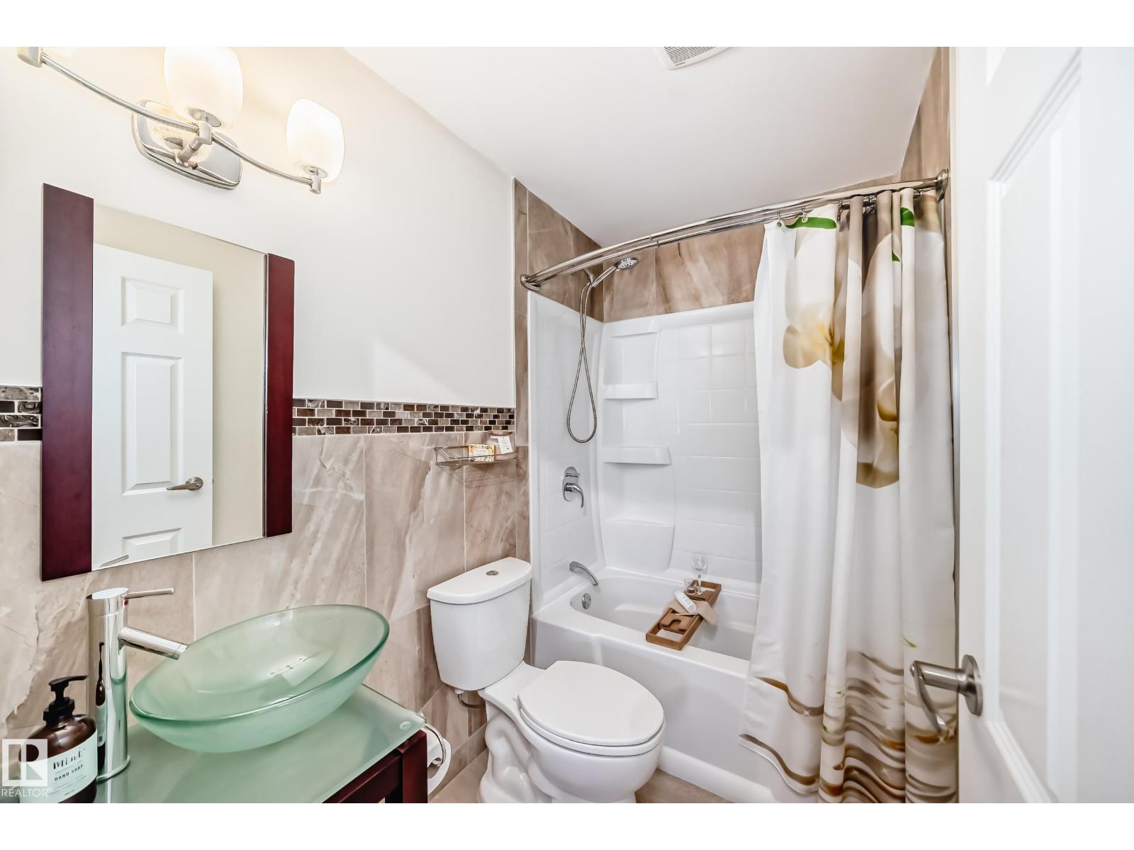 6111 18 AV NW NW, Edmonton