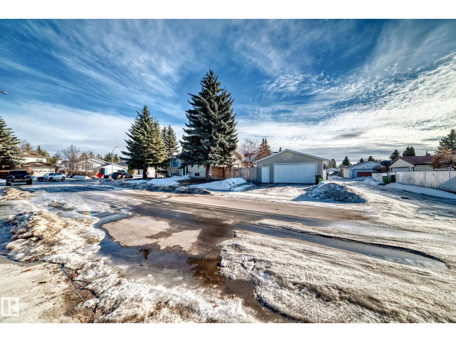 6111 18 AV NW NW, Edmonton