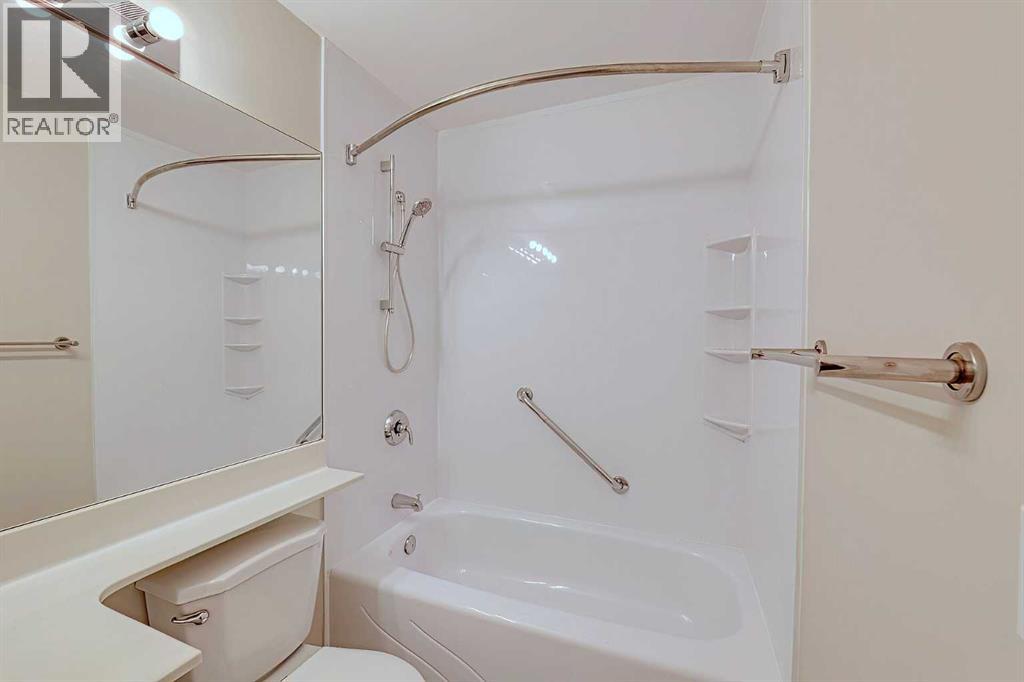 Single Family House for Sale in   Lincoln Way SW Lincoln Park Calgary 