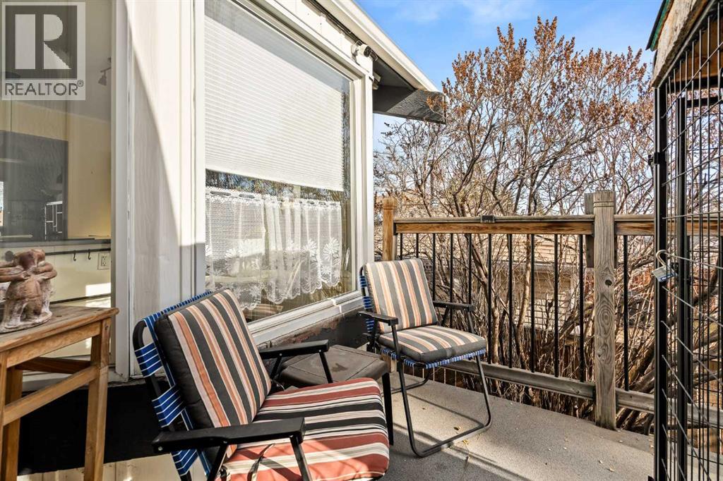 Single Family House Bi-level for Sale in  Temple Drive NE Temple Calgary 