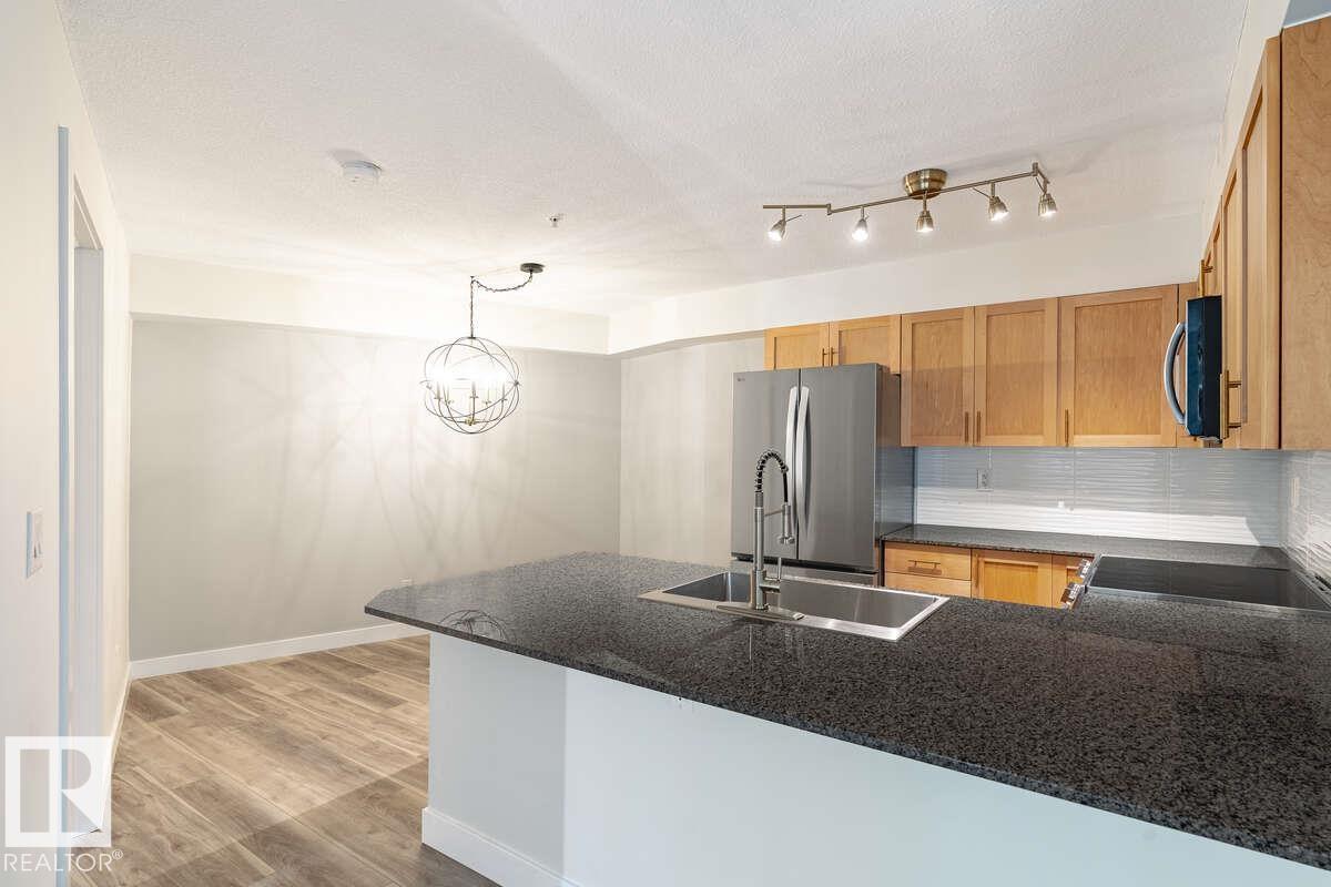 
          316 920 156 Street NW
            <br/>
            <span>Edmonton</span>
            , 
            <span>AB</span>
             <span>T6R0N6</span>
         - Photo 10