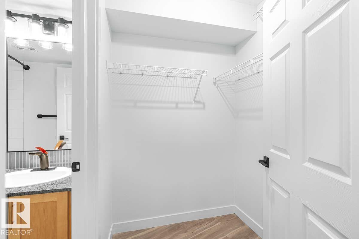 
          316 920 156 Street NW
            <br/>
            <span>Edmonton</span>
            , 
            <span>AB</span>
             <span>T6R0N6</span>
         - Photo 18