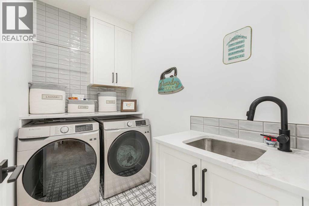 Single Family House for Sale in   Street SW Killarney/Glengarry Calgary 