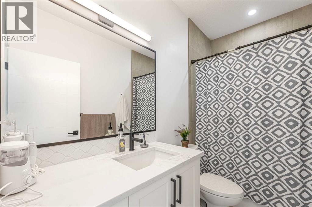 Single Family House for Sale in   Street SW Killarney/Glengarry Calgary 