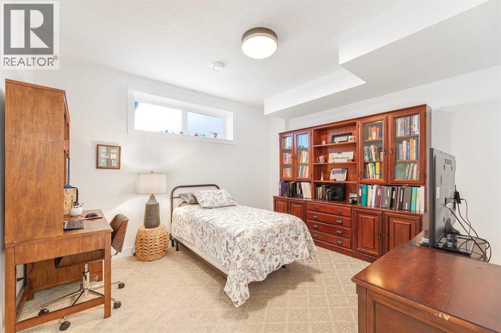 Single Family House for Sale in   Street SW Killarney/Glengarry Calgary 