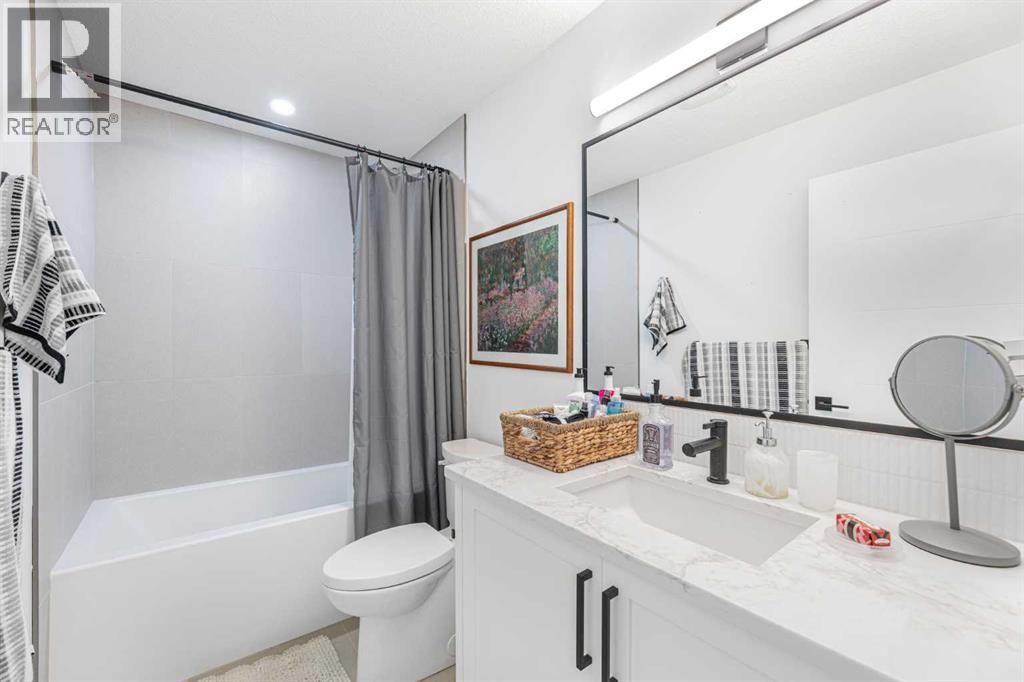 Single Family House for Sale in   Street SW Killarney/Glengarry Calgary 