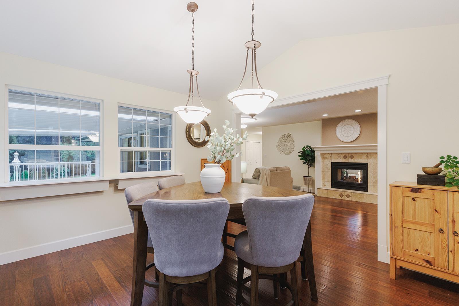 8898 NEALE DRIVE, Mission