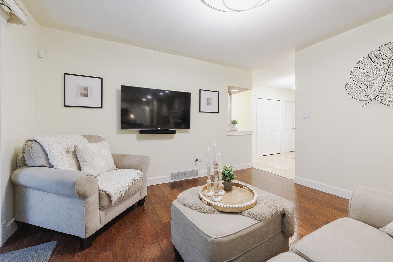 8898 NEALE DRIVE, Mission