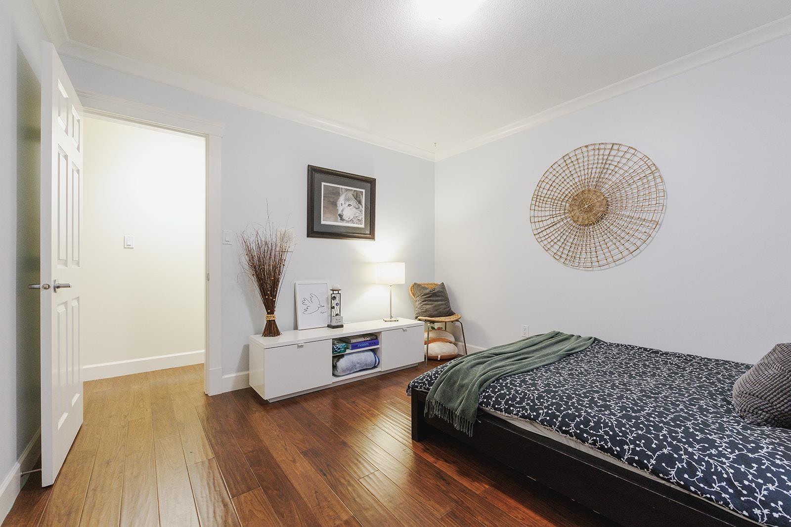 8898 NEALE DRIVE, Mission