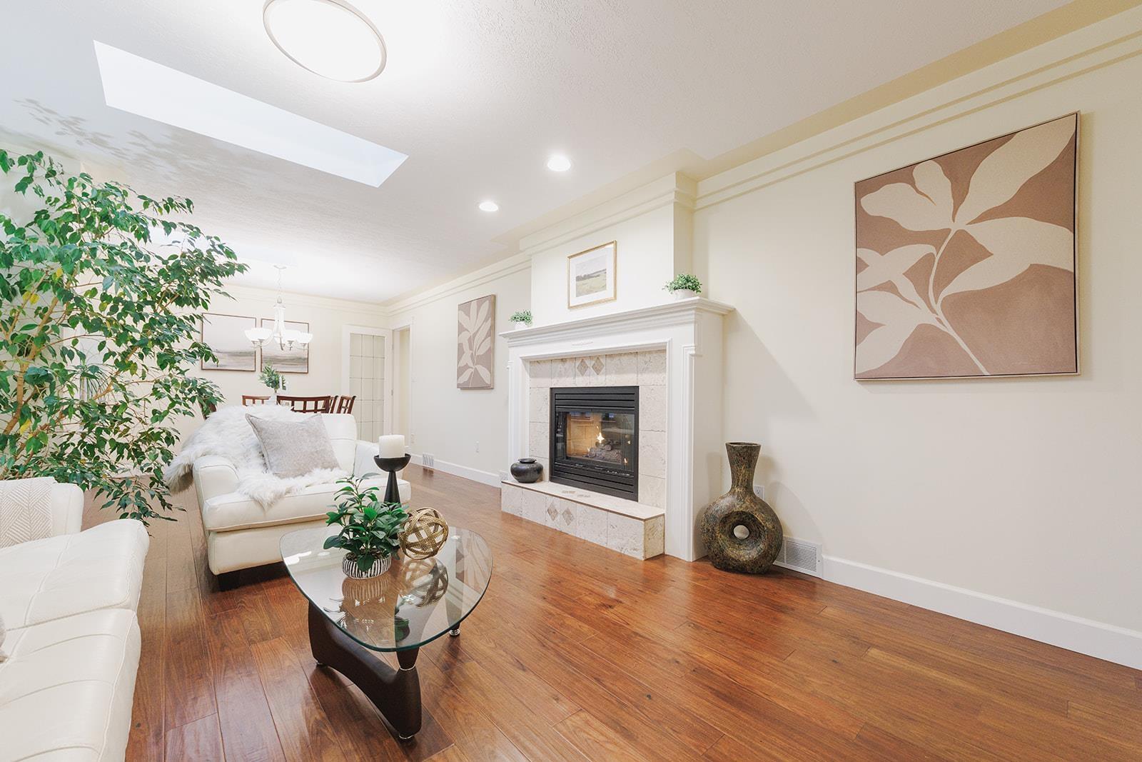 8898 NEALE DRIVE, Mission