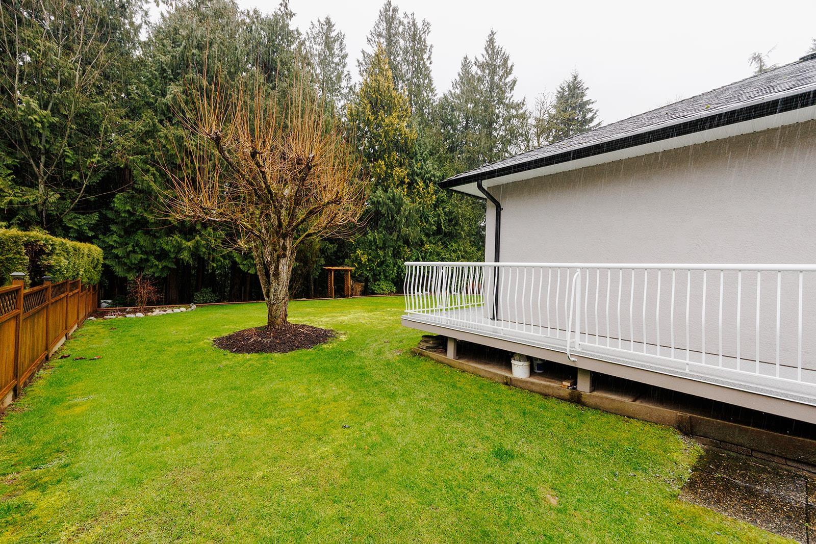 8898 NEALE DRIVE, Mission