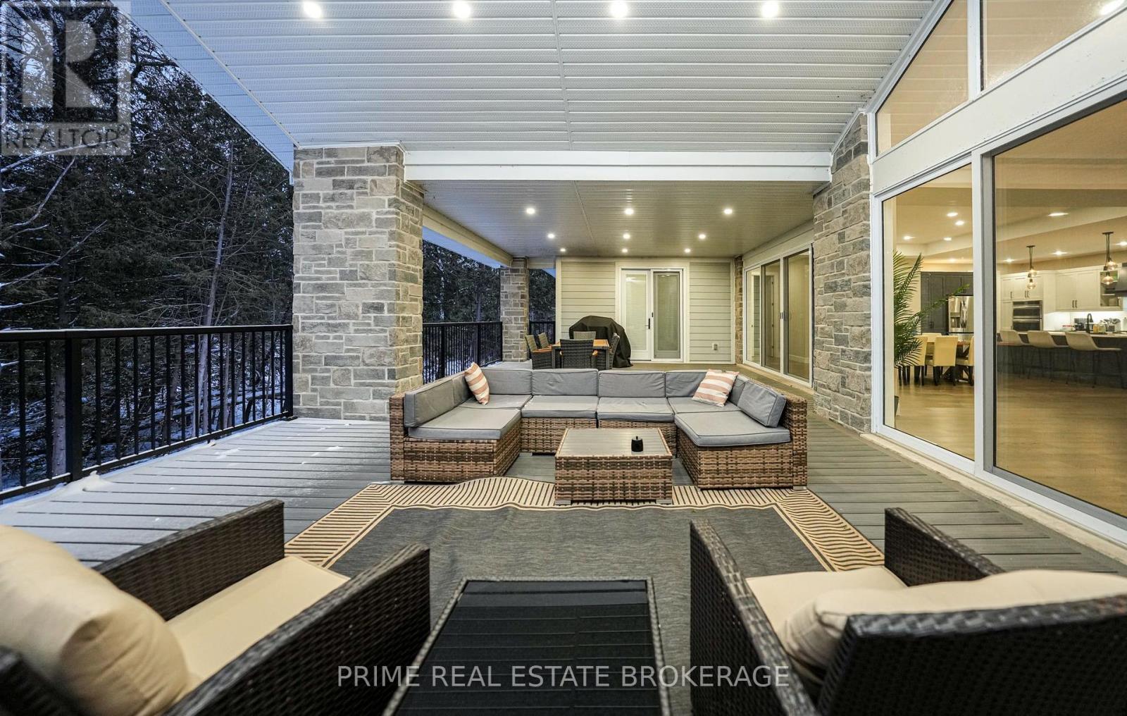 10224 LAKEVIEW AVENUE Property Photo