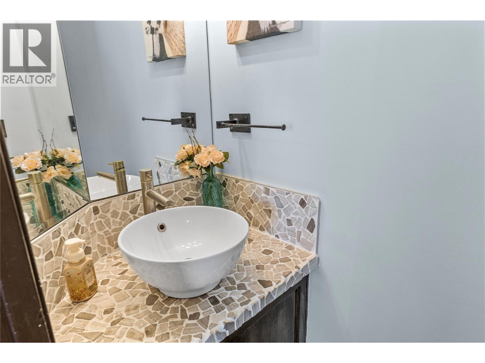 2395 Pleasant Valley Road Unit# 14, Armstrong