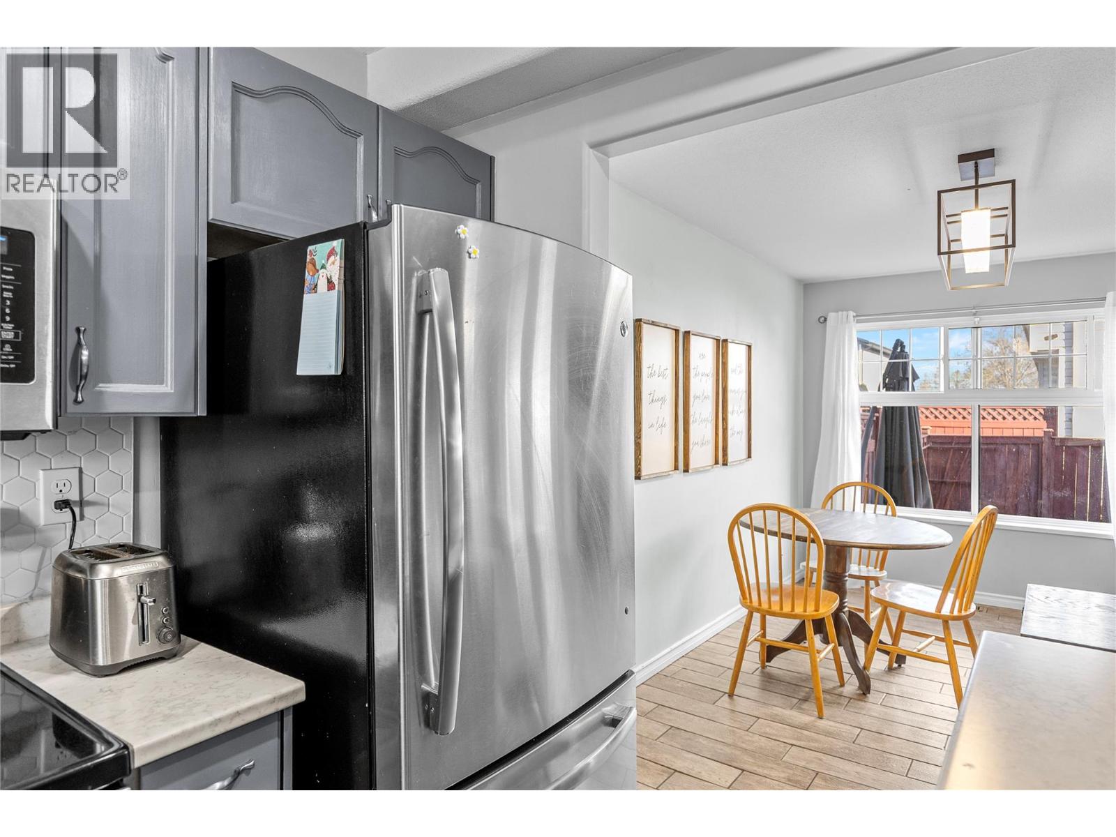 2395 Pleasant Valley Road Unit# 14, Armstrong