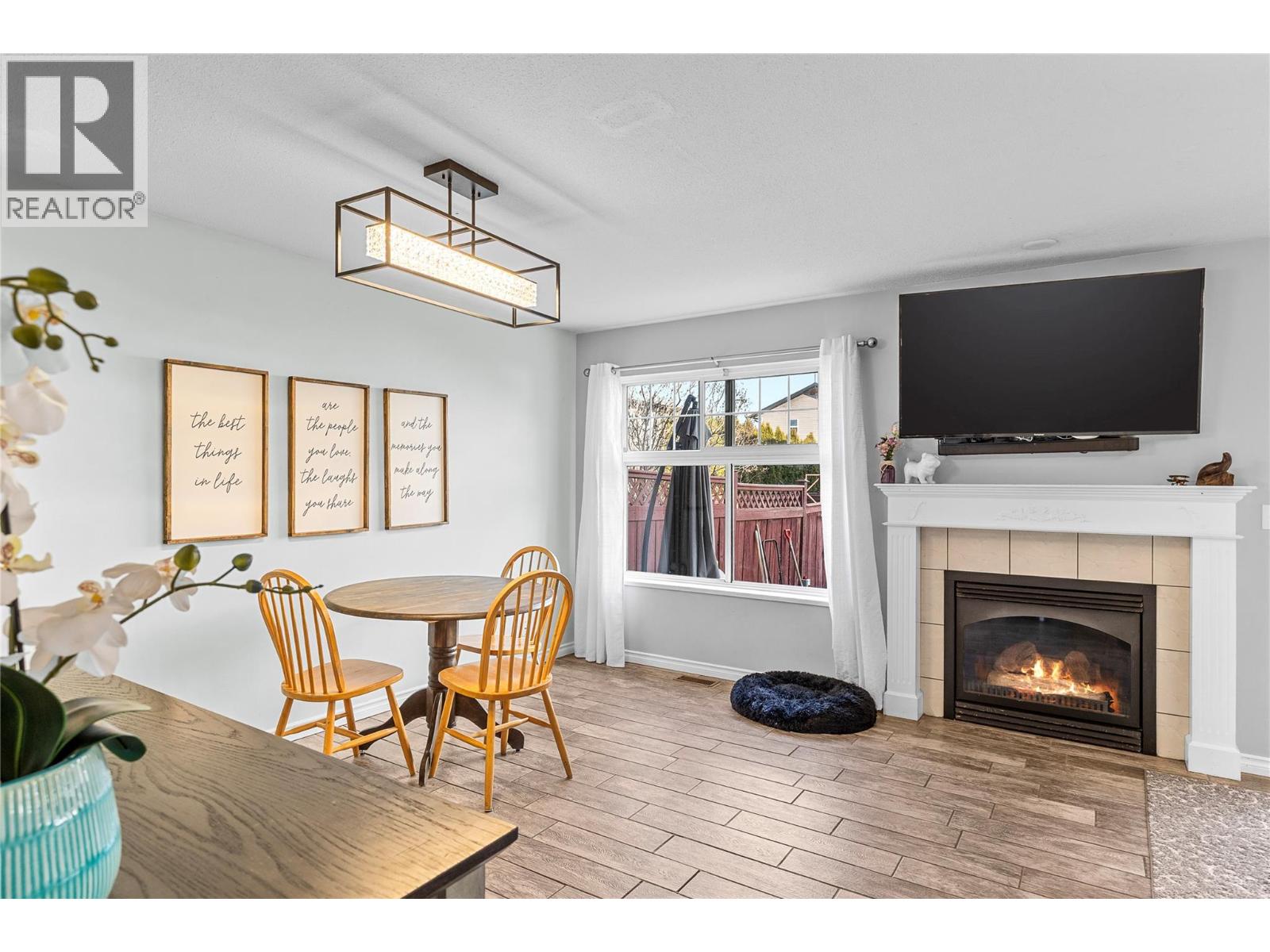 2395 Pleasant Valley Road Unit# 14, Armstrong