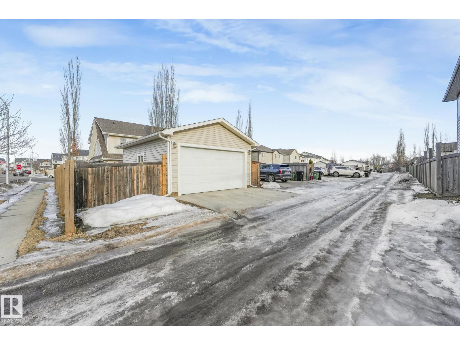 385 SECORD BV NW, Edmonton