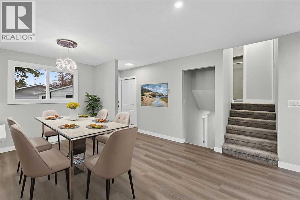 Single Family House 4 Level for Sale in  Lynnview Way SE Ogden Calgary 