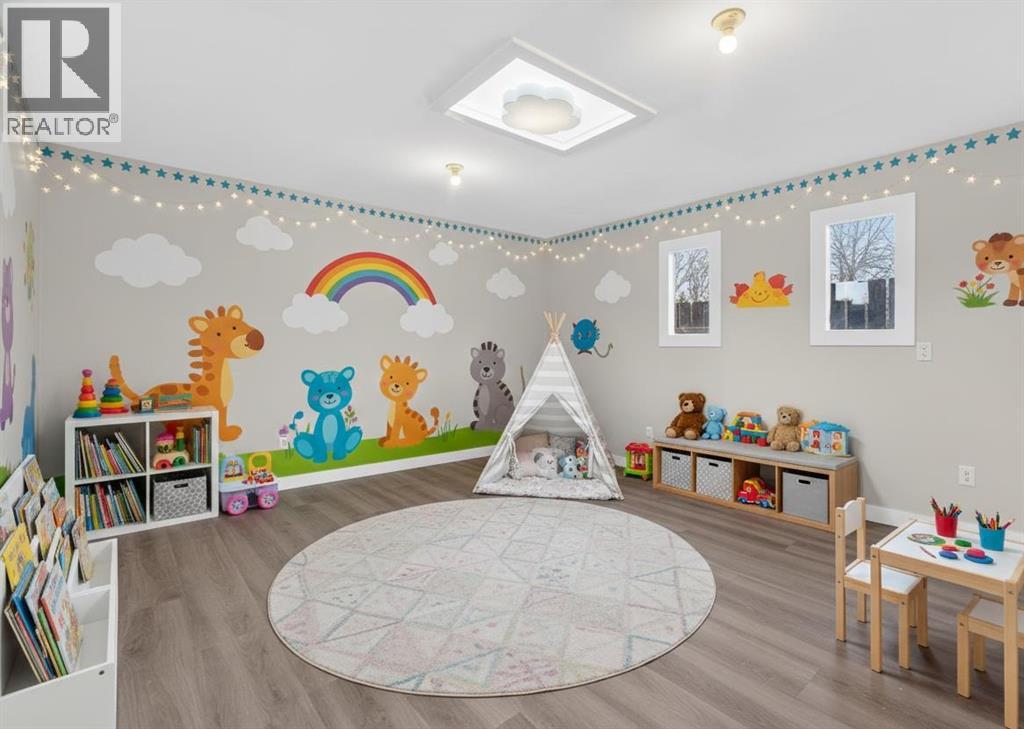 Single Family House 4 Level for Sale in  Lynnview Way SE Ogden Calgary 