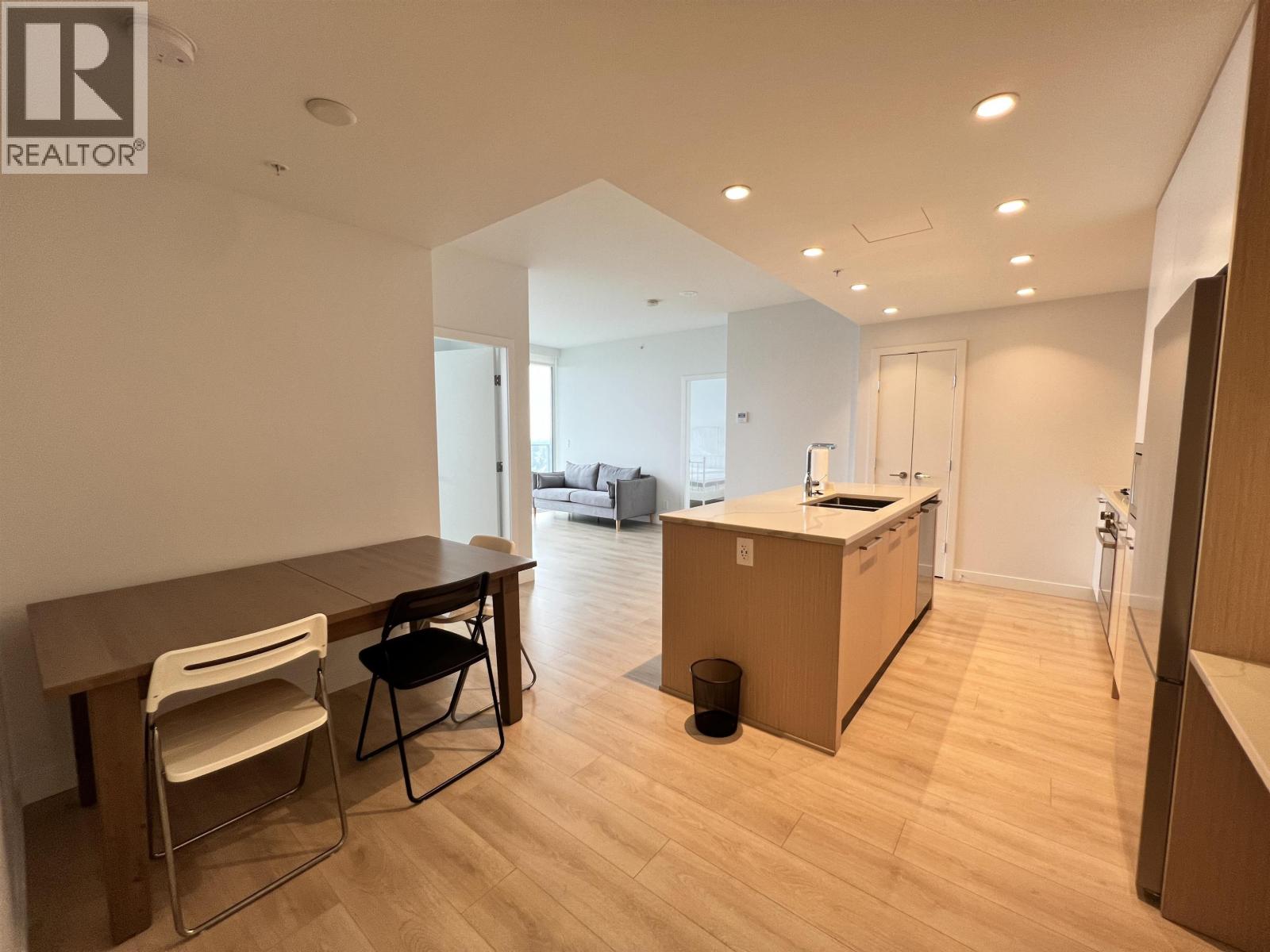 4104 567 CLARKE Road - photo 2