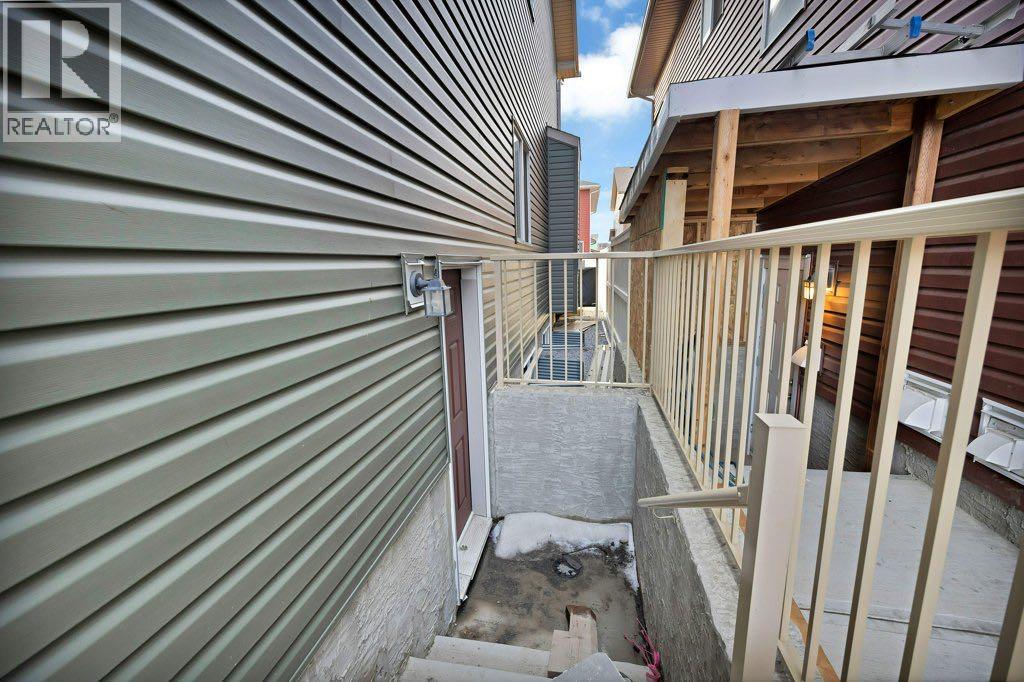 Single Family House for Sale in  Saddlestone Place NE Saddle Ridge Calgary 