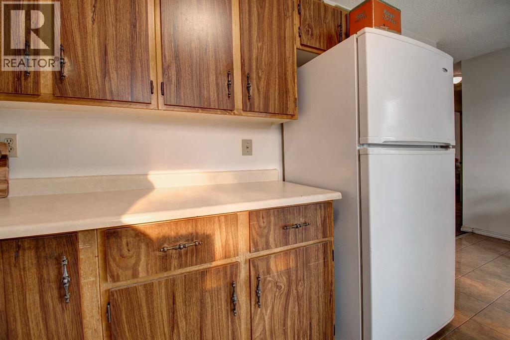 Single Family House Bungalow for Sale in  Falton Way NE Falconridge Calgary 