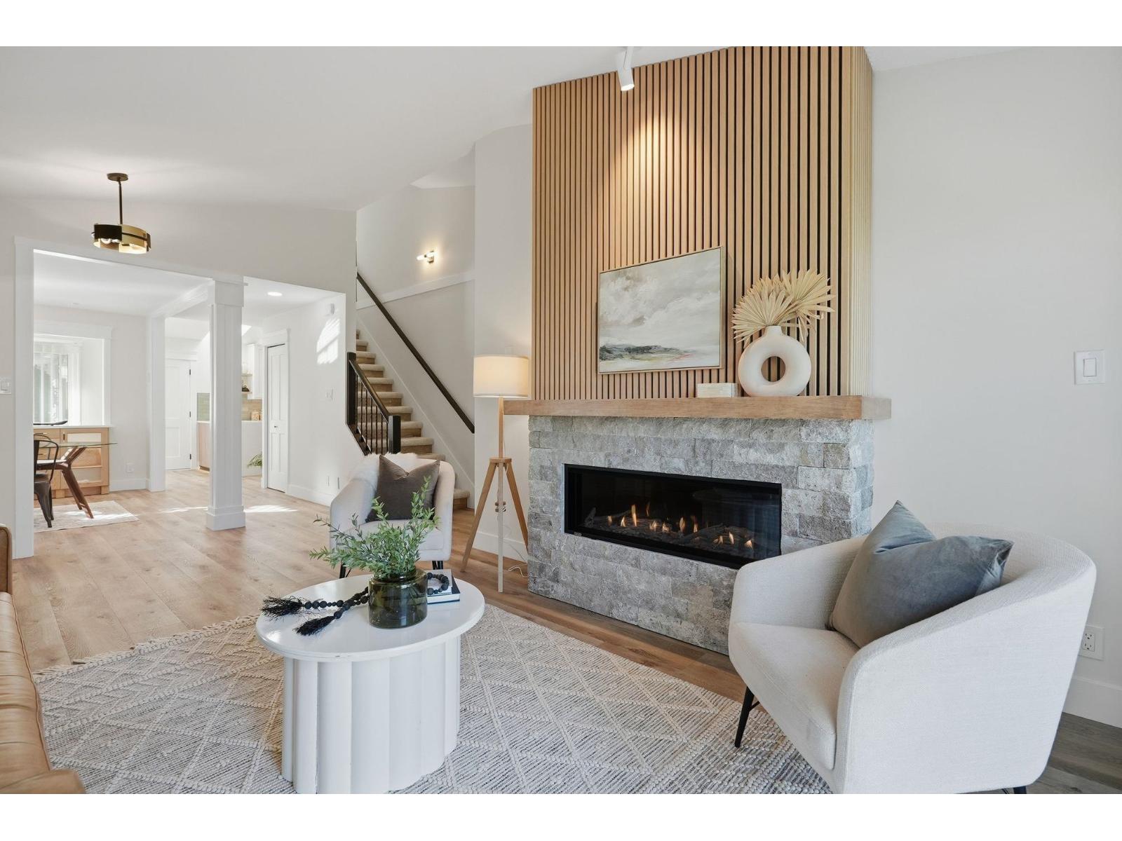 100 8737 212 STREET, Langley