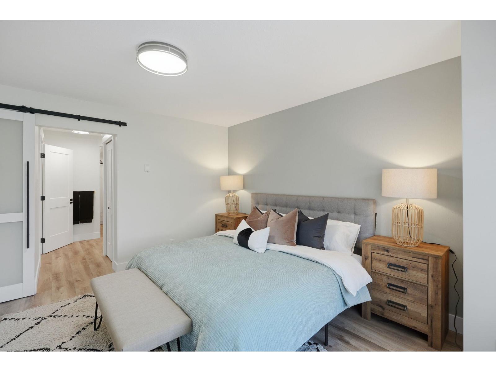 100 8737 212 STREET, Langley